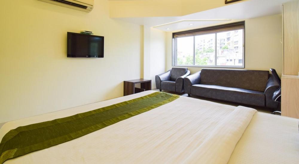 Hotel Palliate Ahmedabad Ngoại thất bức ảnh